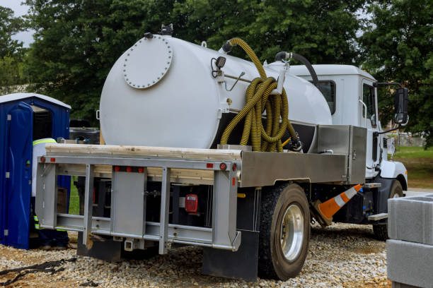 Best Porta potty rental near me  in Olmsted Falls, OH